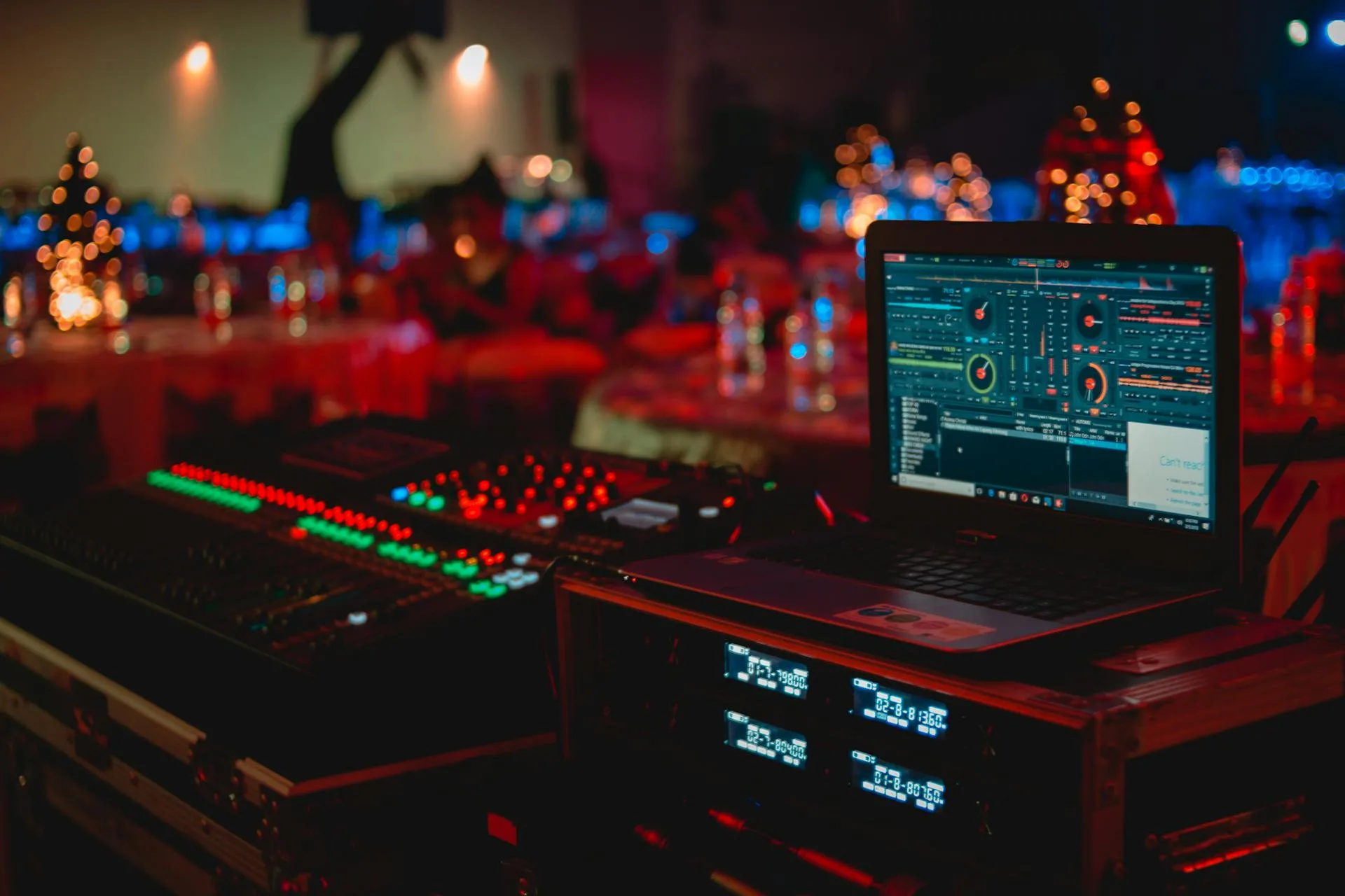 Top 05 des influenceurs tech qui redéfinissent l'esthétique en ligne