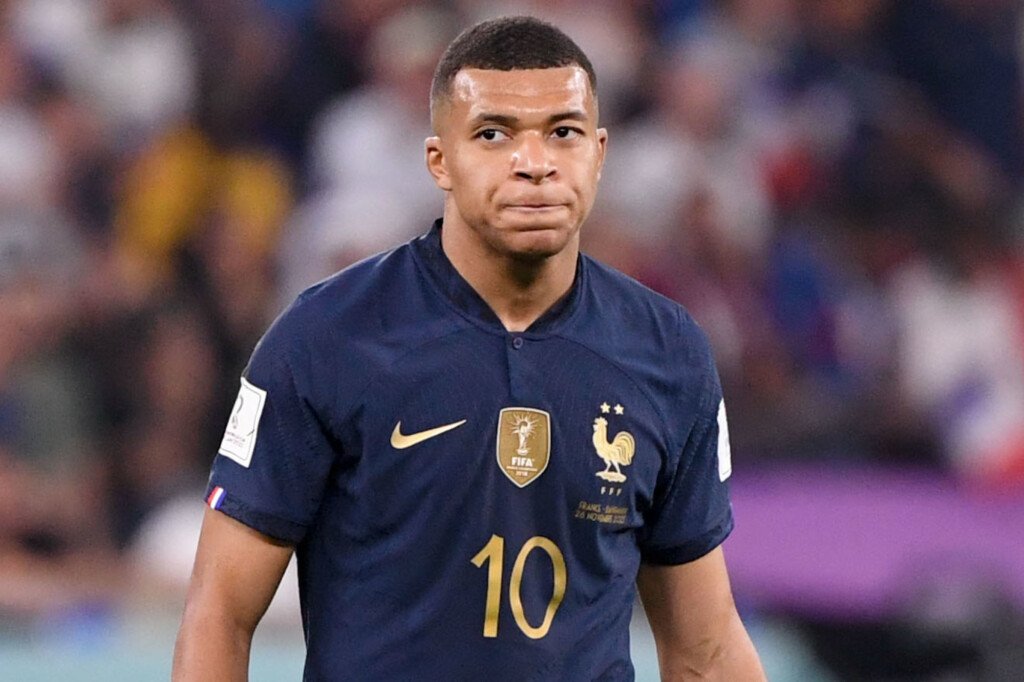 Kylian Mbappé devrait être une nouvelle fois ABSENT de la liste des Bleus