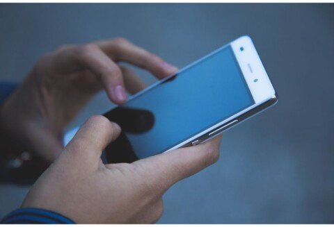 Stoppez l’espionnage de téléphone : 2 codes secrets à connaitre