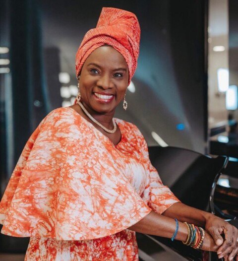 Angélique Kidjo dévoile les raisons de sa collaboration avec Roseline Layo (On sera là)