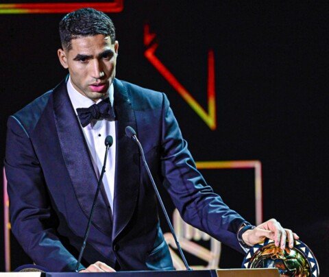 CAF Awards 2025 : Achraf Hakimi sacré Ballon d’Or Africain – Un triomphe historique pour le latéral du PSG et du Maroc à Rabat