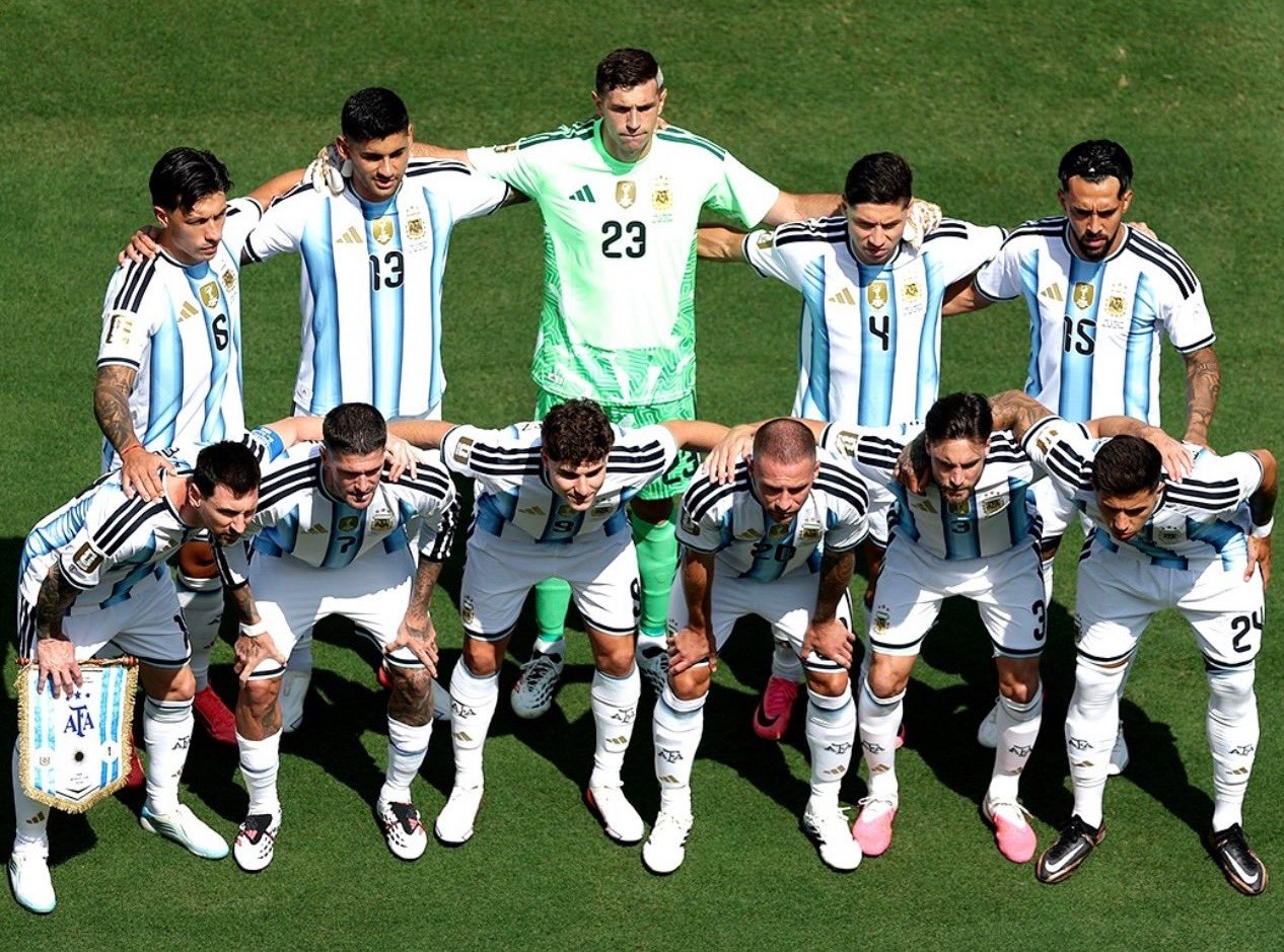 Lionel Messi et l'équipe d'Argentine avant un match de Coupe du monde